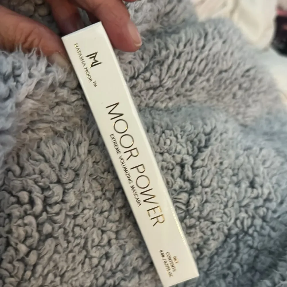NIB 28.00 NATASHA MOORE MOOR POWER EXTREME BLACK MASCARA
